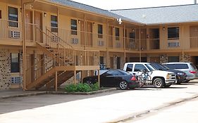 Coach Light Inn